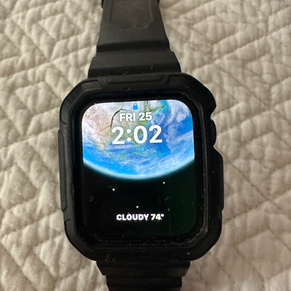 Black Smartwatch - Picture 1 of 2
